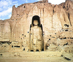 Buddha Bamiyan, Afghanistan. Gandharan. c. 400-800 C.E. (destroyed in 2001). Cut rock with plaster and polychrome paint The cultural landscape and archaeological remains of the Bamiyan Valley represent the artistic and religious developments which from the 1st to the 13th centuries characterized ancient Bakhtria, integrating various cultural influences into the Gandhara school of Buddhist art.