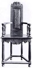 FR Caqueatoires- typically a female chair, trapezoidal shaped seat