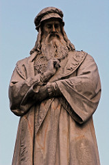 Leonardo da Vinci was born on April 15, in 1452