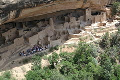 Mesa Verde cliff dwelling Montezuma County, Colorado Ancestral Puebloan (Anasazi) 450-1300 C.E. Sandstone The cliff dwellings remain, though, as compelling examples of how the Ancestral Puebloans literally carved their existence into the rocky landscape of today's southwestern United States.