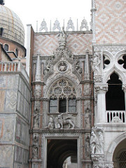 Porta della Carta, entrance to Doge's Palace