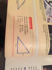 STT 1 What is the length of the hypotenuse of this triangle? ( 6 and 8 cm) A 6 cm b 8 cm C 10 cm D 12 cm E 14 cm
